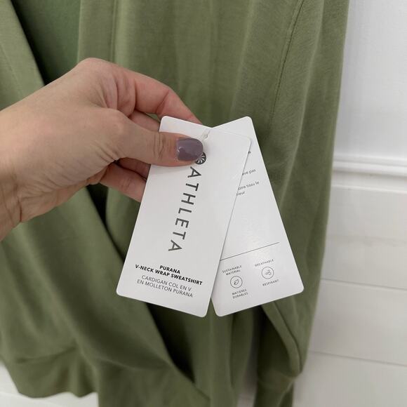 NWT! Athleta Purana V Neck Sweatshirt Eucalyptus Olive Size M - Picture 4 of 7